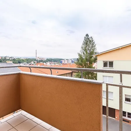 Modern With 2 Bedrooms *