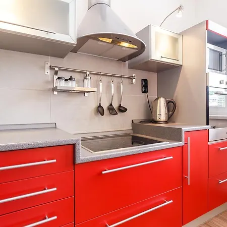Apartmán Modern With 2 Bedrooms