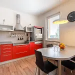 Modern With 2 Bedrooms Apartamento