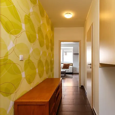 Apartment Modern With 2 Bedrooms Karlovy Vary