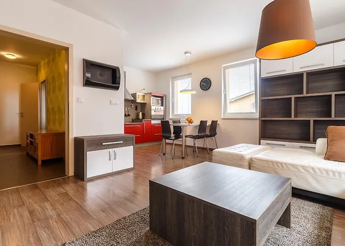 Apartmán Modern With 2 Bedrooms *